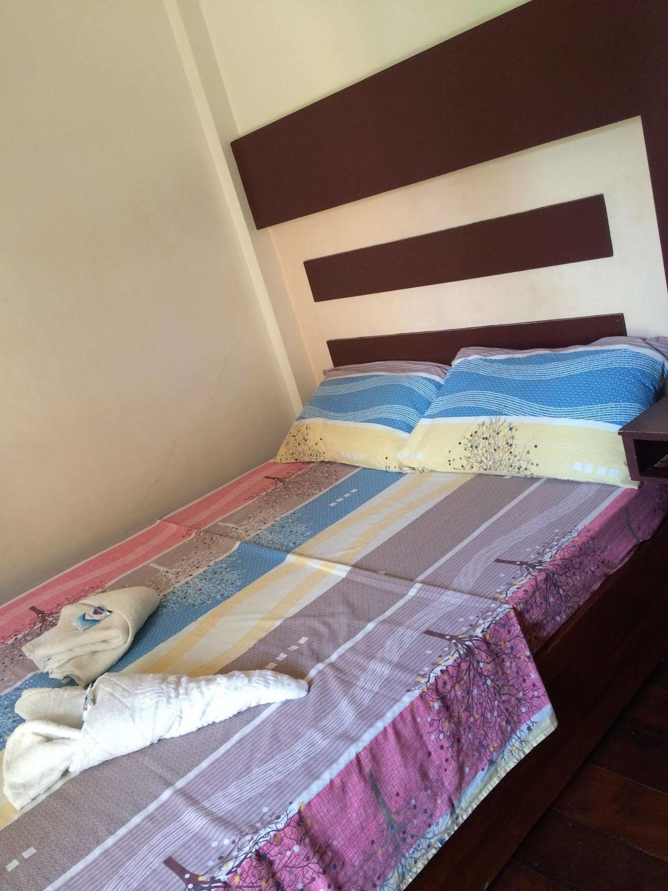 Inngo Tourist Inn El Nido Exteriör bild