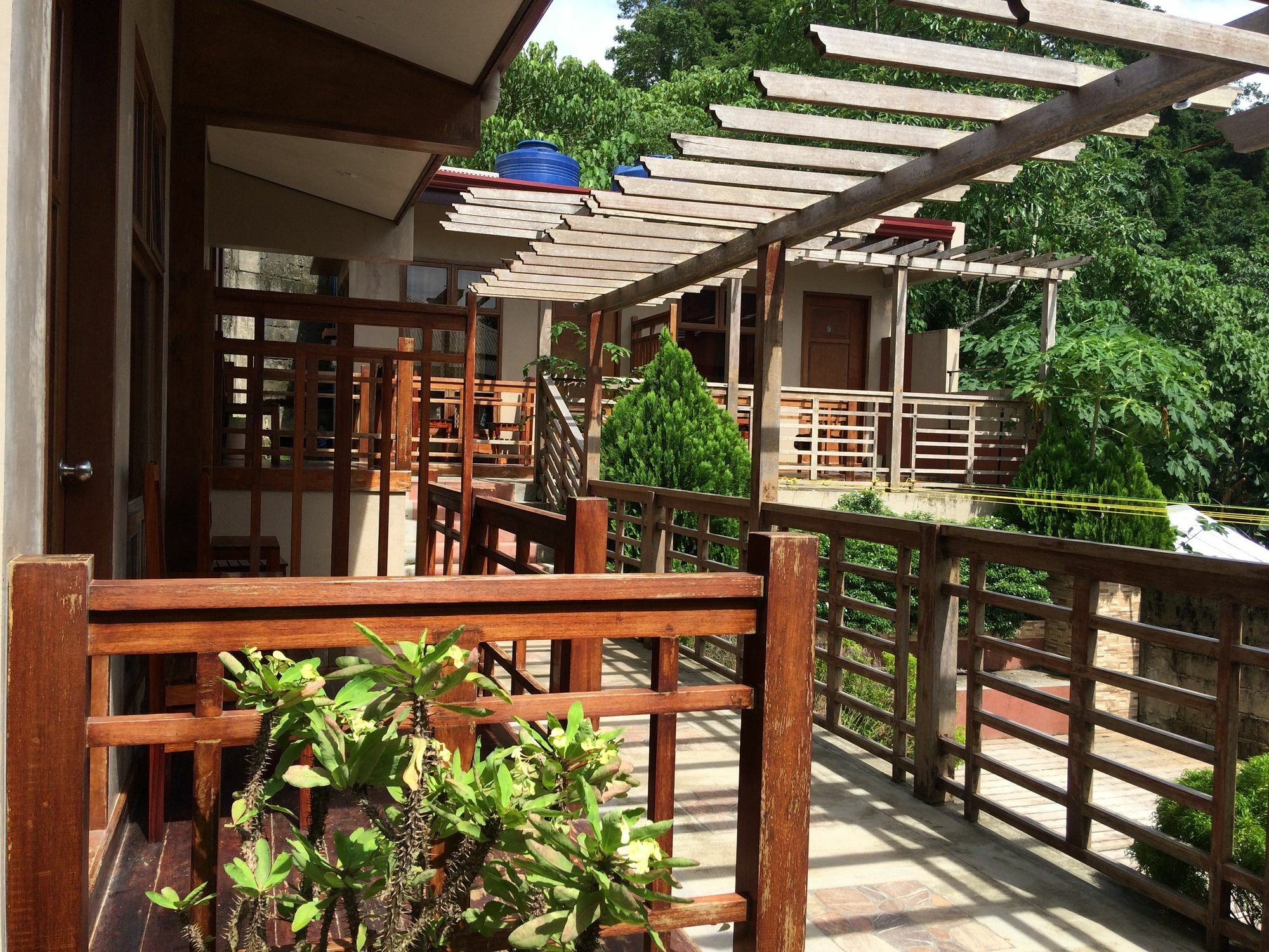 Inngo Tourist Inn El Nido Exteriör bild