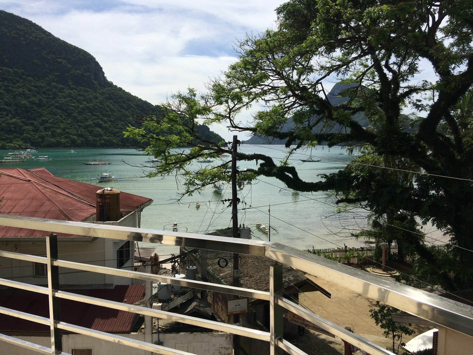 Inngo Tourist Inn El Nido Exteriör bild