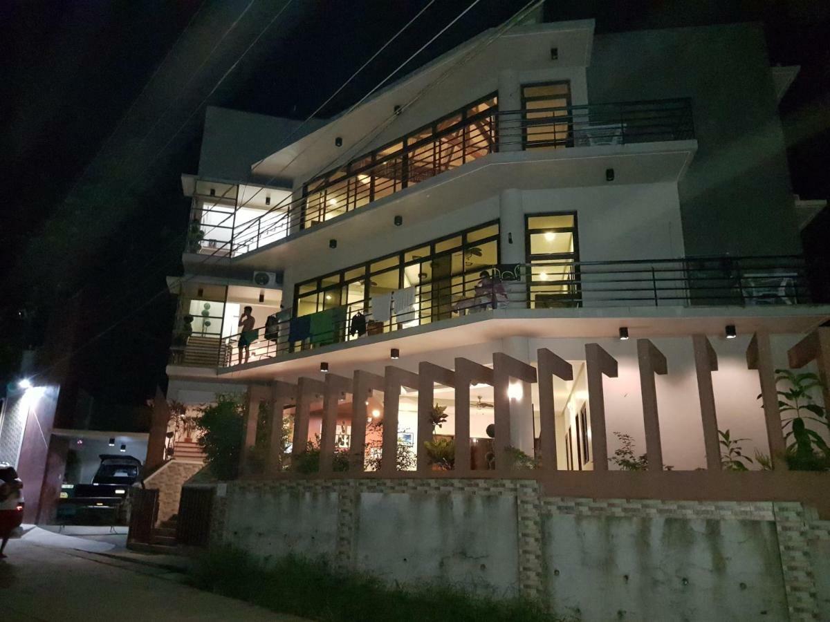 Inngo Tourist Inn El Nido Exteriör bild